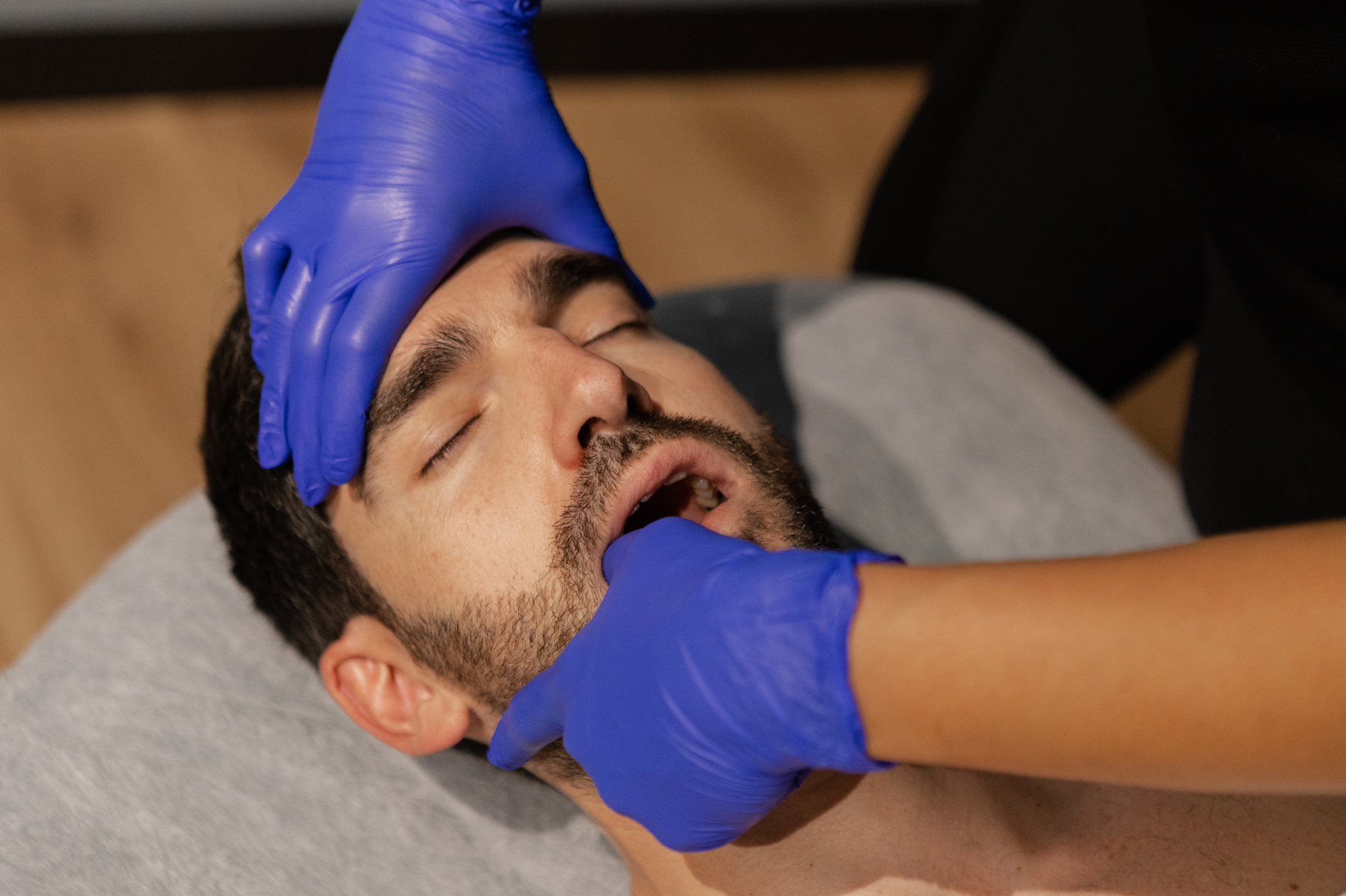 DISFUNCIONES DE LA ARTICULACIÓN TEMPOROMANDIBULAR (ATM)